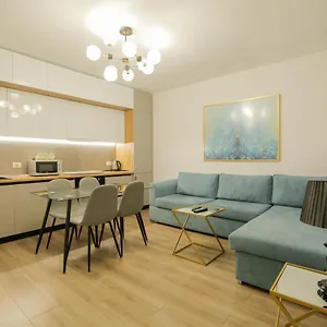 Miku Apartment-premium 2bd At Wilson Square Apartment